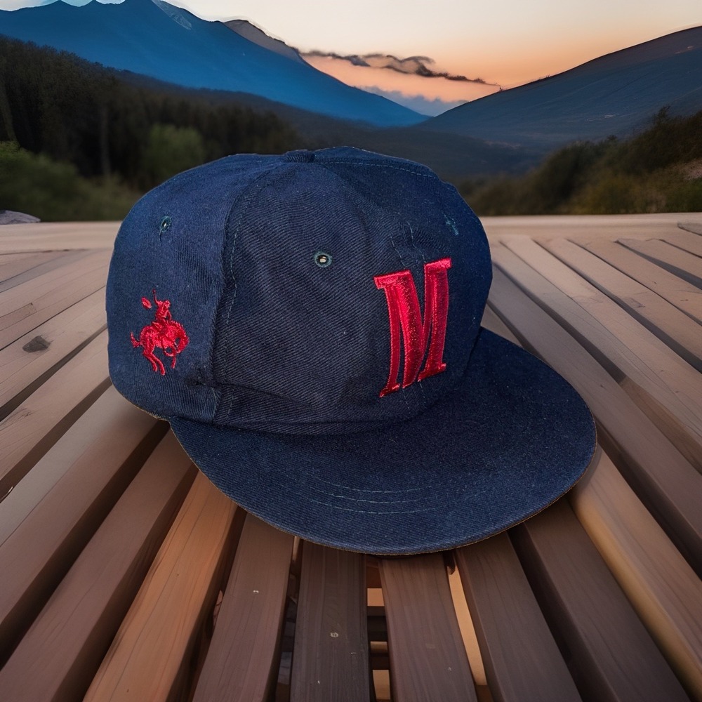 Vintage Marlboro Cap Black Red Rodeo Bucking Horse Adustible Buckle Logo 80's